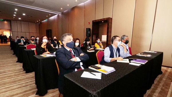 Ministros del TSJE coordinan tareas con los observadores