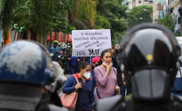 Diario HOY | Brunetti se reúne con gremios docentes buscando destrabar huelga y acordar aumento salarial