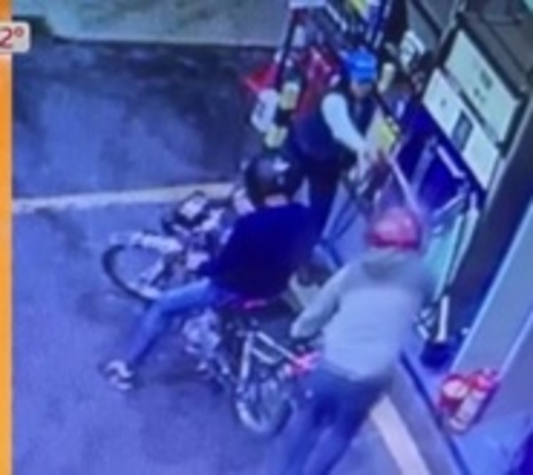 Playera rocía combustible a delincuentes y frusta asalto - Paraguay.com