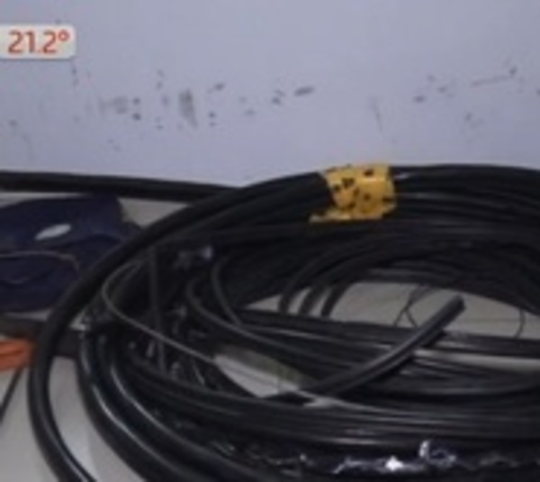 Arrestan supuestos ladrones de cables - Paraguay.com