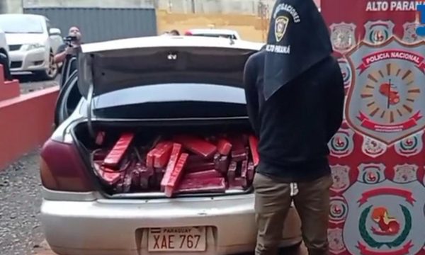 Llevaba auto cargado con marihuana, le prometieron Gs. 600.000 por el traslado