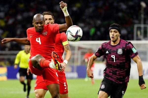 México empata con Canadá y pierde liderato de la Concacaf