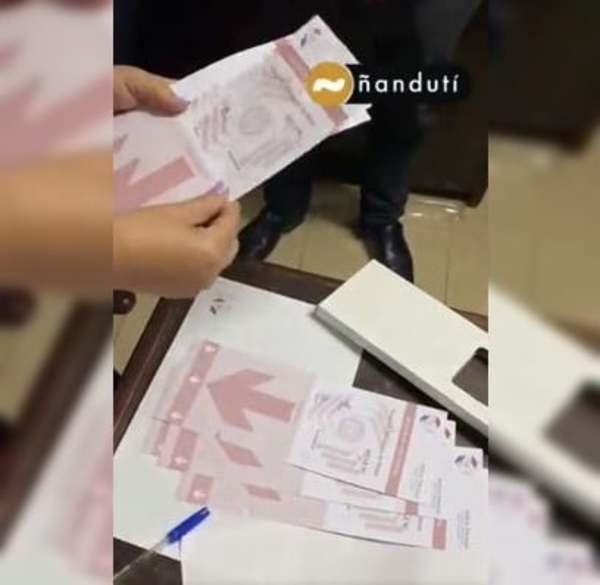 “Es típico de este grupo corrupto y mafioso”: vinculan a la ANR con las papeletas firmadas | Ñanduti