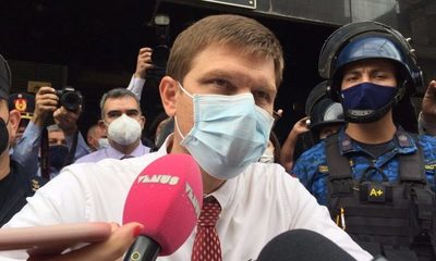 El Ministro Juan Manuel Brunetti habló con los docentes sobre el aumento