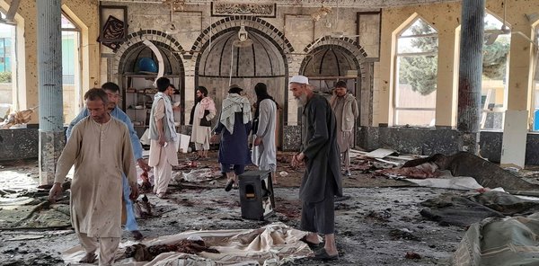 Atentado en una mezquita en Afganistán: hay al menos 80 muertos y más de 100 heridos - .::Agencia IP::.