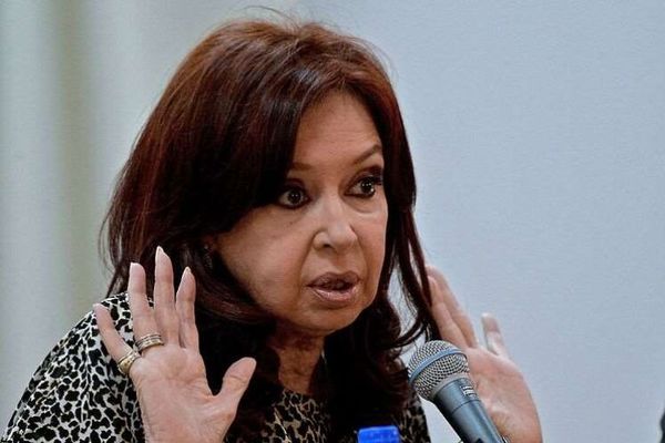 Cristina sobreseída en causa por atentado a mutual judía