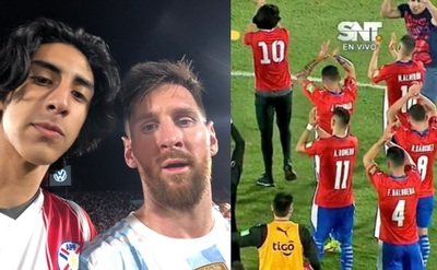 Invadió el campo, saludó con albirrojos y se sacó una foto con Messi