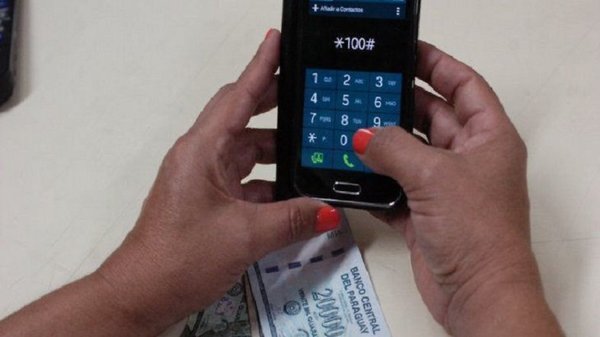 Ley de operaciones electrónicas genera más dudas que certezas, según operadores móviles | Noticias Paraguay