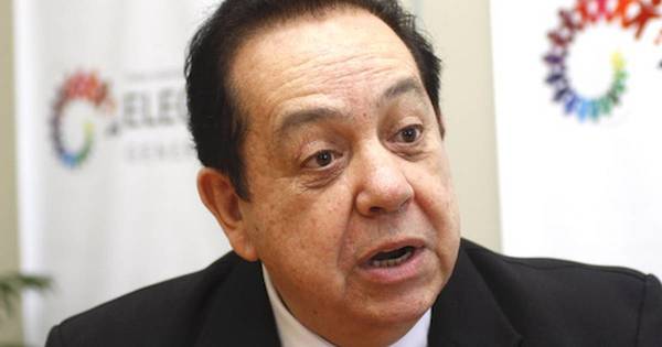 La Nación / Inscripción de candidatura: afectada debe realizar denuncia penal contra partido, dice asesor del TSJE