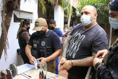 Decretan arresto domiciliario de cantante imputado por narcotráfico