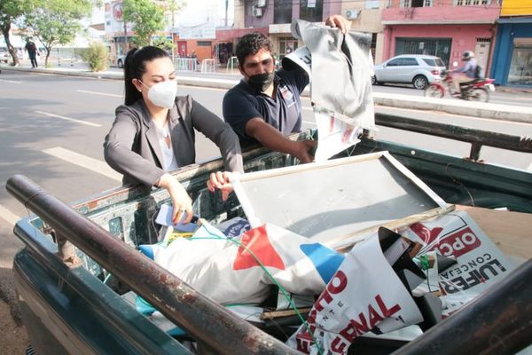 Veda electoral: candidatos incumplen y Fiscalía retira propaganda extemporánea - Nacionales - ABC Color