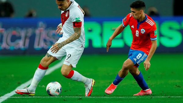 Paolo Guerrero es baja en Perú