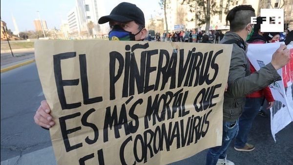 Manifestantes en Santiago piden la renuncia de Piñera por papeles de Pandora