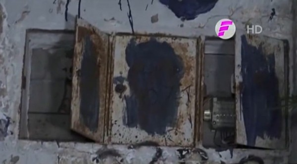Salió de su casa a orinar por la pared y se electrocutó