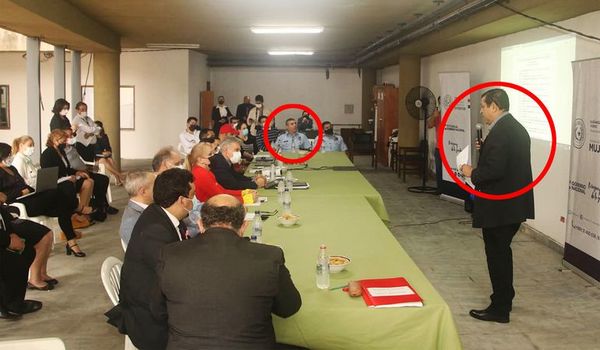 Comandante deja plantado a viceministro que humilló a comisarios - Nacionales - ABC Color