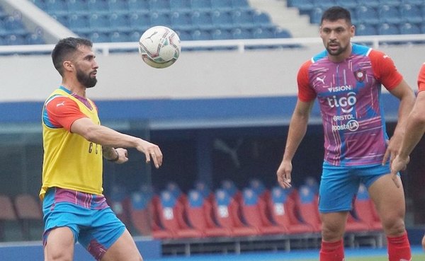 Crónica / SOLO QUEDA LUCHAR POR EL CLAUSURA
