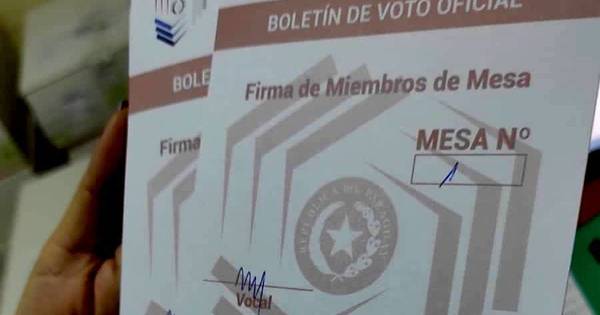 La Nación / Hallan papeletas firmadas