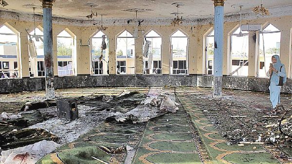 Un atentado deja 80 muertos en Afganistán