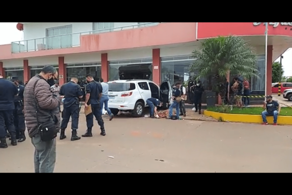 MATAN A HIJA DEL GOBERNADOR DE AMAMBAY Y A OTRAS 3 PERSONAS