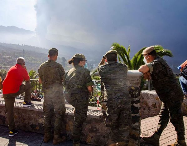 La nueva colada de lava provoca gran destrucción en la isla de La Palma - Mundo - ABC Color