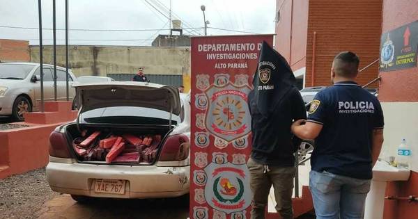 La Nación / Ciudad del Este: imputan a joven que transportaba 265 kilos de marihuana en su auto