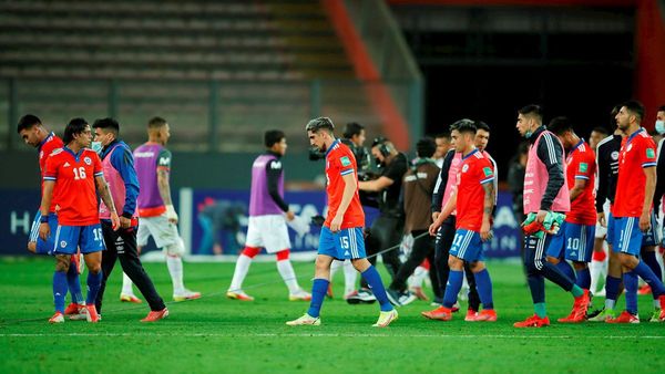 Chile recupera a Vidal y no tiene margen de error