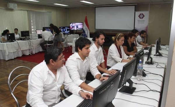 Diario HOY | Fiscalía habilita Centro de Monitoreo de denuncias para las elecciones