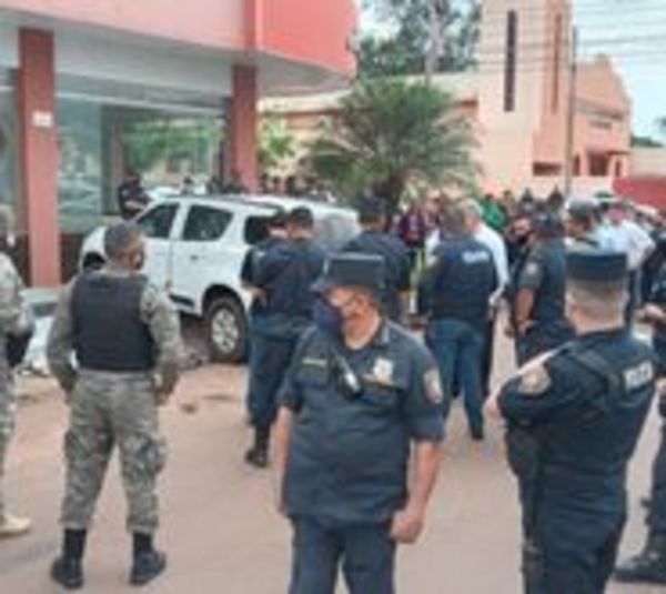 Criminalística recolecta 110 vainillas tras múltiple asesinato - Paraguay.com