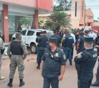 Criminalística recolecta 110 vainillas tras múltiple asesinato - Paraguay.com