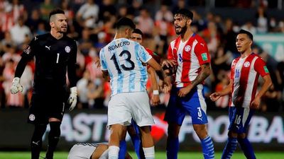 Antony Silva y Omar Alderete en el Once Ideal de la fecha 11