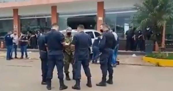 La Nación / Asesinan a 4 personas en un nuevo atentado
