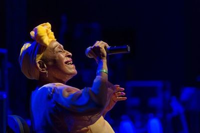 Omara Portuondo: “El arte es una forma de comunicación, es el termómetro de una sociedad” - Música - ABC Color