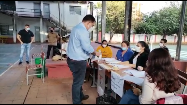 Norman Harrison pidió a los jóvenes que sean protagonistas de esta jornada electoral - Megacadena — Últimas Noticias de Paraguay