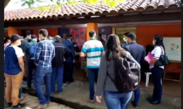 Distintos locales de votación a nivel país se abren y dan inicio a las elecciones municipales - OviedoPress