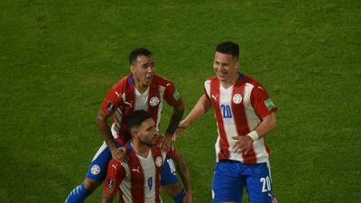 Paraguay, por una estocada en Santiago