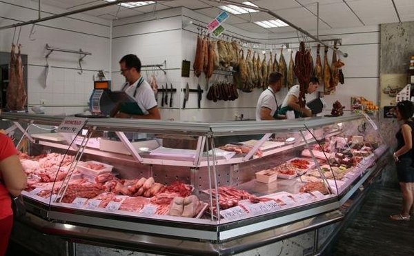 Crónica / Venta de pucherazo arrasa en carnicerías