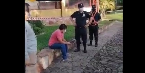 Detienen a un hombre por “fotografiar” su voto