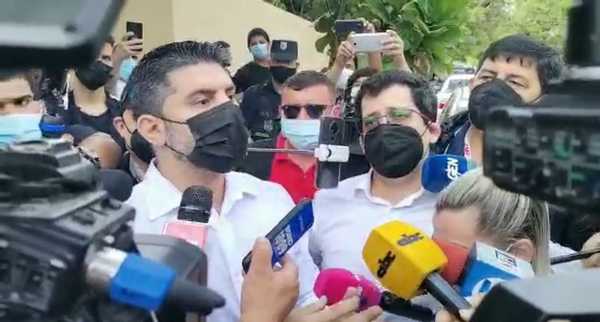 “Nenecho” Rodríguez se desentiende del escándalo de las compras de oro en pandemia - Megacadena — Últimas Noticias de Paraguay