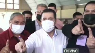 Horacio Cartes: "La polca colorada cada día sonará más fuerte"