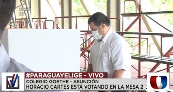 Horacio Cartes votó y dijo: “Hoy es el día del pueblo, ellos eligen”
