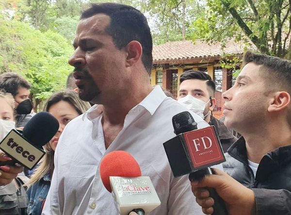Ulises Quintana se molestó con periodistas por “preguntas capciosas” sobre “Cucho” y Horacio Cartes - ABC en el Este - ABC Color