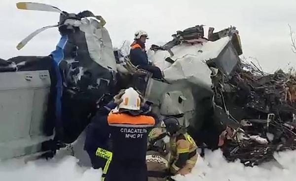 Diario HOY | Dieciséis muertos al estrellarse un avión en Rusia