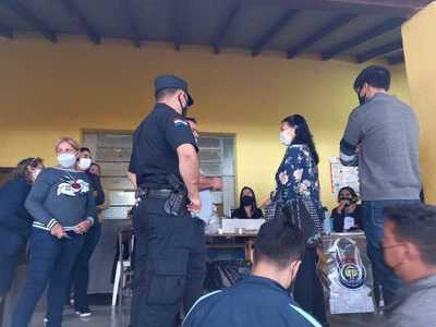 Anulan voto de una mujer por tomarle fotografía en Presidente Franco - ADN Digital