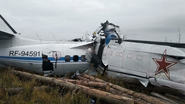 Tragedia en Rusia: 16 personas pierden la vida tras estrellarse un avión - Megacadena — Últimas Noticias de Paraguay