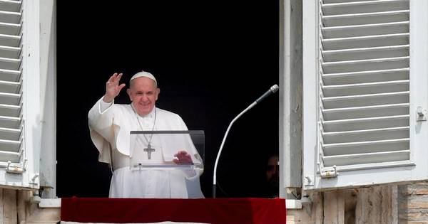 La Nación / El papa Francisco compara la fe frágil con “un partido de fútbol sin gol”