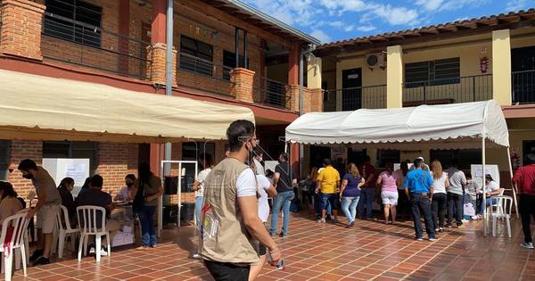 La Nación / Capiatá y San Lorenzo, dos bastiones de alto número de electores exhiben alta participación