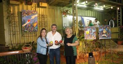 La Nación / Muestra “Las manzanas del paraíso” abre el espacio taller Eccontainer Art