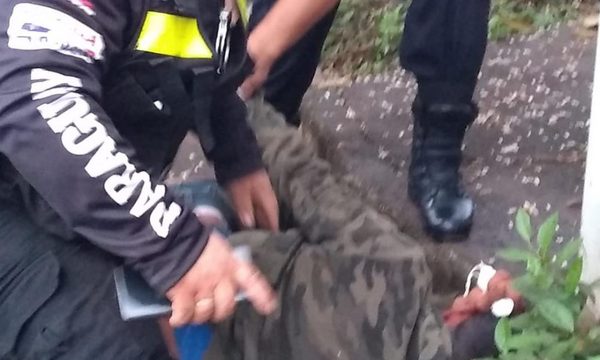 Ladronzuelo es reducido por vecinos e integrantes de seguridad ciudadana tras robar una cartera – Diario TNPRESS