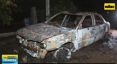 Hombre denuncia a su hermano por incendio de su vehículo