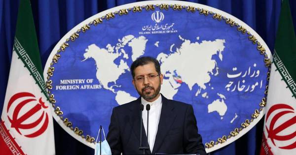 La Nación / Irán exige que Europa garantice aplicación del acuerdo nuclear